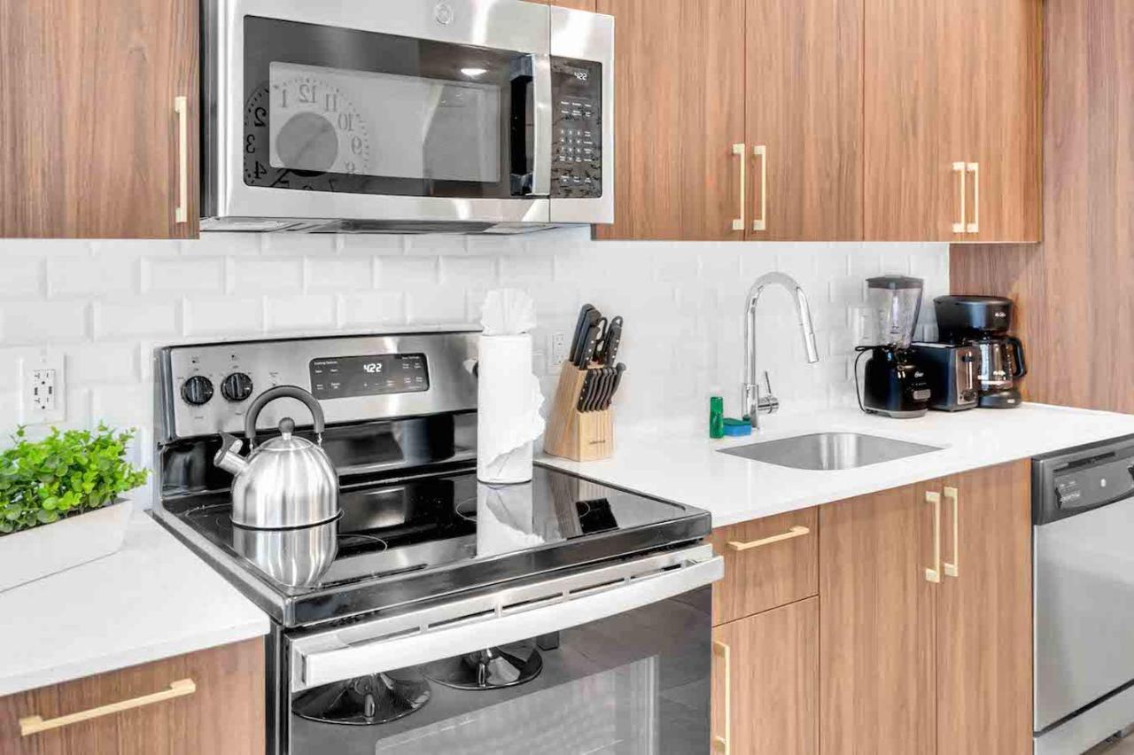 Appartamento Modern Unit In Downtown With Free Parking